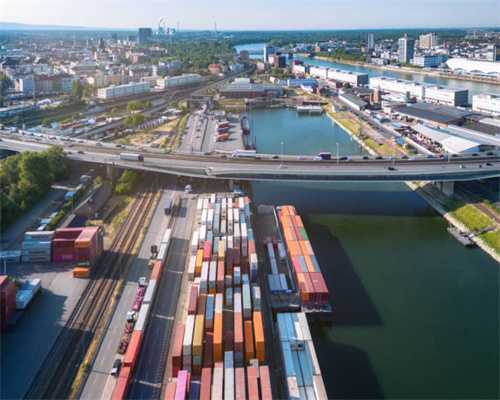 60V60生存特训全面评测 CF手游新版本玩的有点厉害