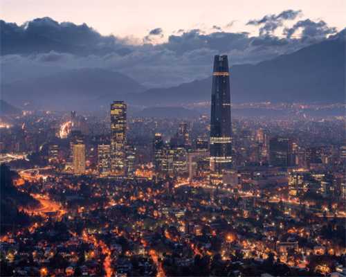 梦幻新诛仙：当在世界喊一条都得半天，还不合区等什么呢？