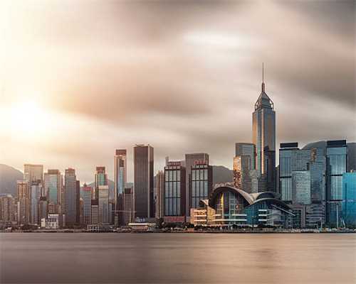 虎牙星盛典：女主播薄纱裙秀身材，Rita高贵，Miss飞机场很保守