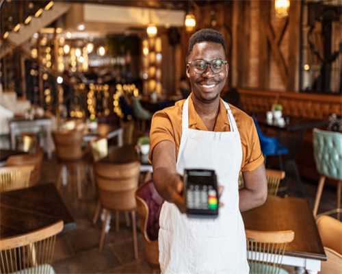 给毛子的奇葩游戏装上屁股和丁字裤，它就能口碑腾飞么？