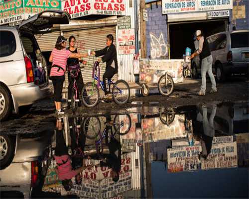 乙女向手游：孤单宅家（×）和纸片人培养感情的绝佳时机（√）