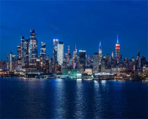 《推拉英雄》：小格局烧脑的战棋游戏