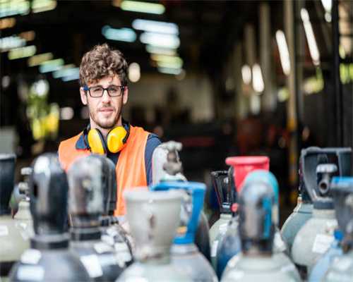 一款神奇的化学实验模拟游戏