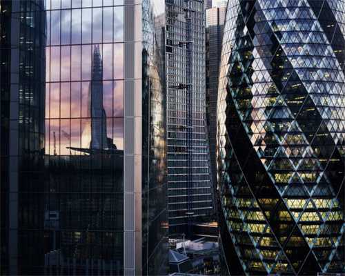 一键将对面秀到五体投地？用上这个游戏手柄，轻松上王者