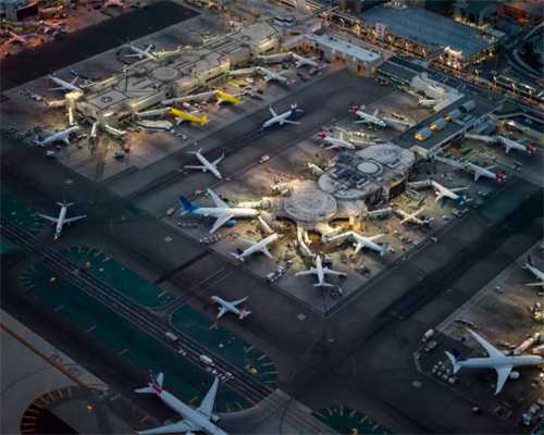 这三个穷小子做的游戏，居然让腾讯有信心挑战暴雪，你信吗？